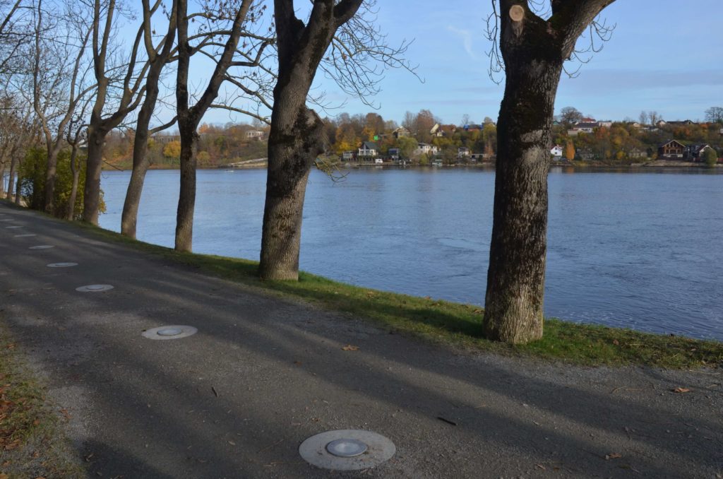 Russische Grenzerfahrungen Narva Uferpromenade